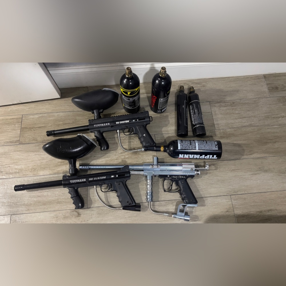 Tippmann Paintball Marker with Tanks